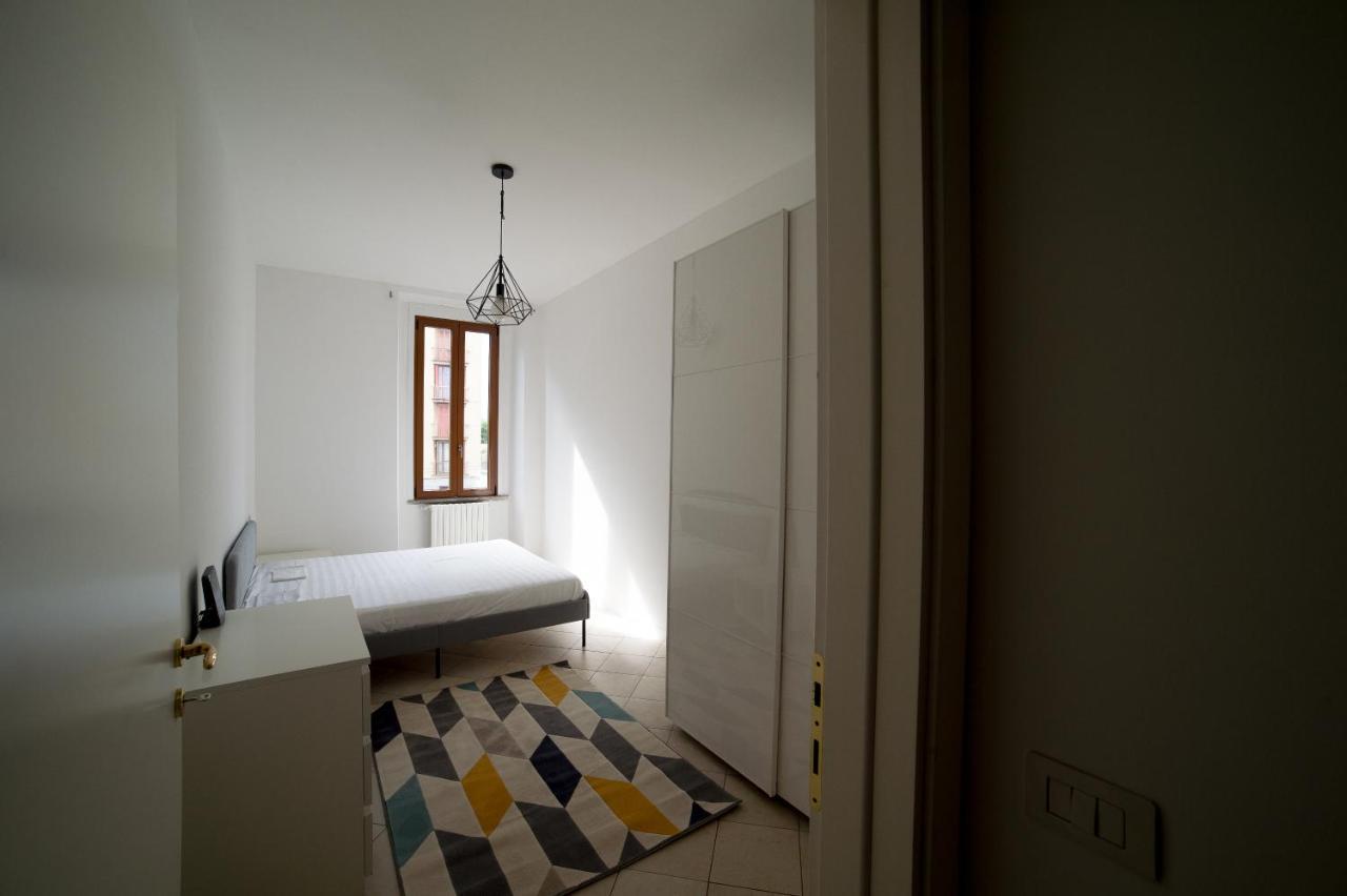 Hbhall Navigli 30 Lägenhet Milano Exteriör bild