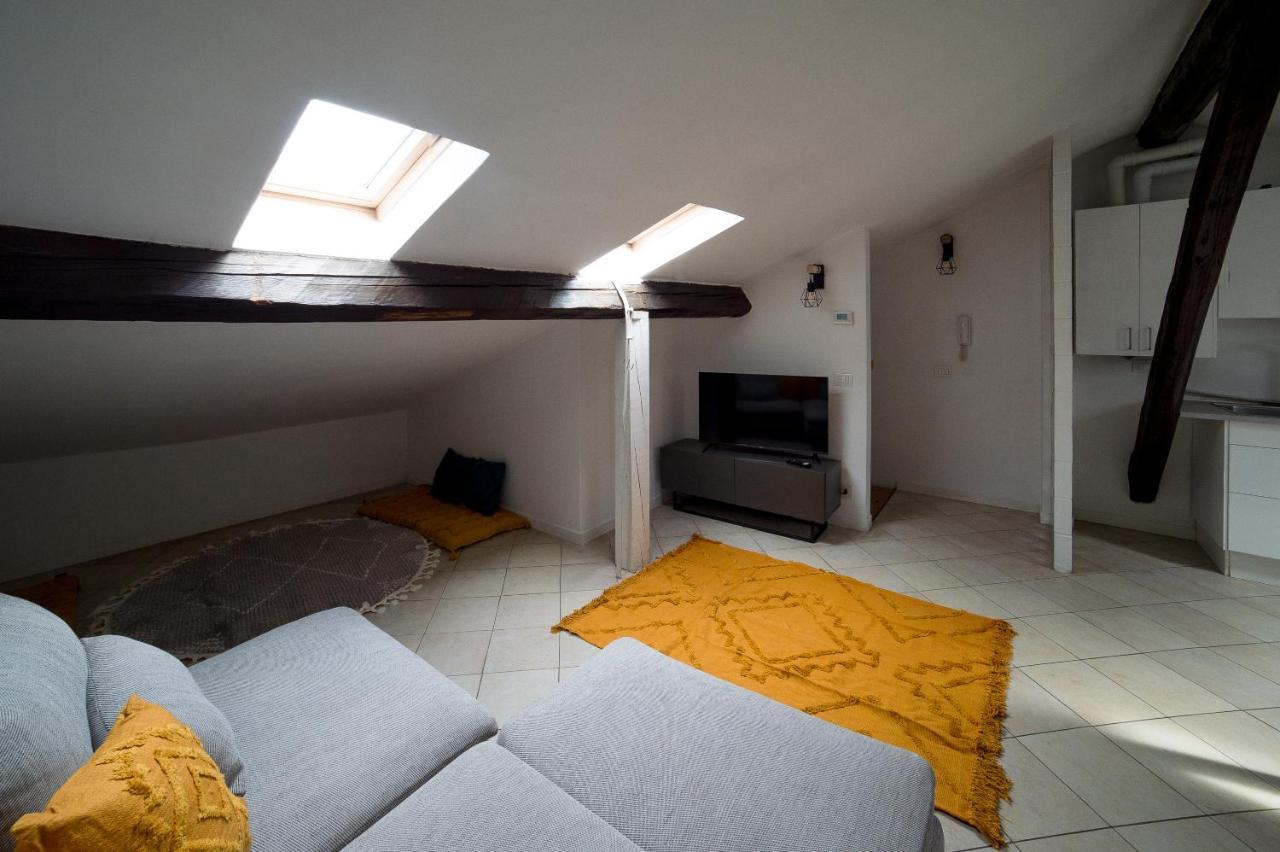 Hbhall Navigli 30 Lägenhet Milano Exteriör bild